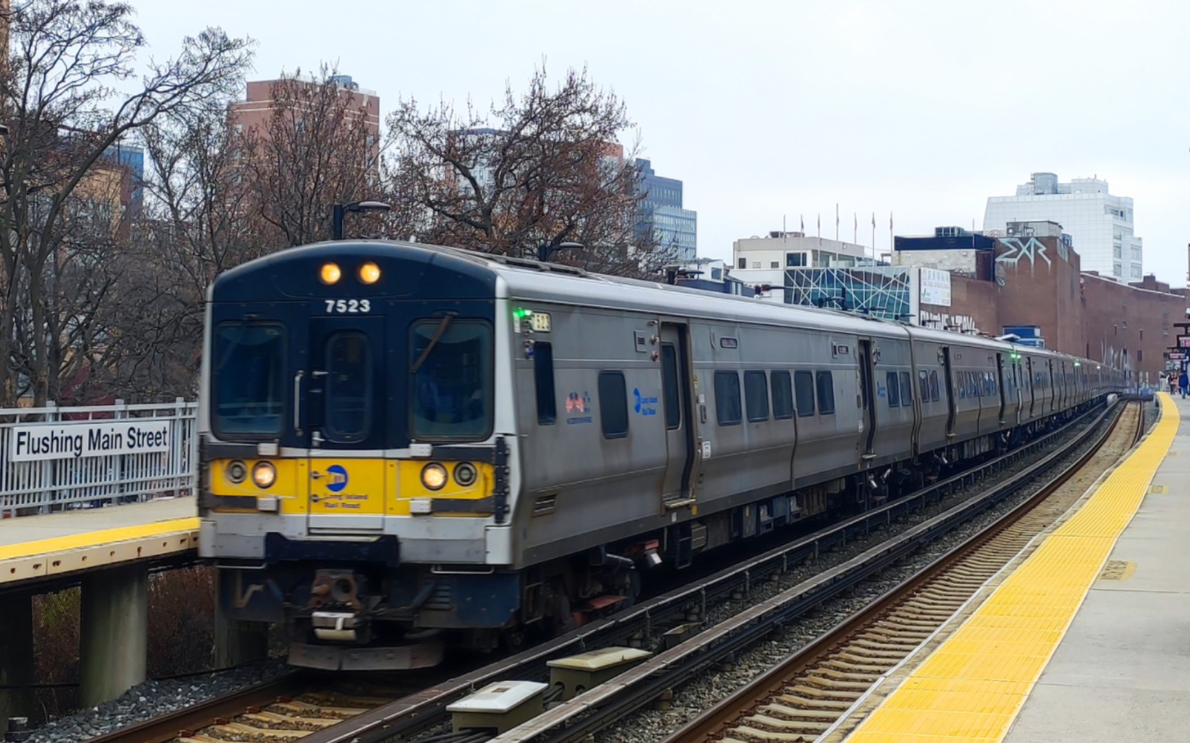 【法拉盛至曼哈顿最快的线路 但票价偏贵】纽约长岛铁路port