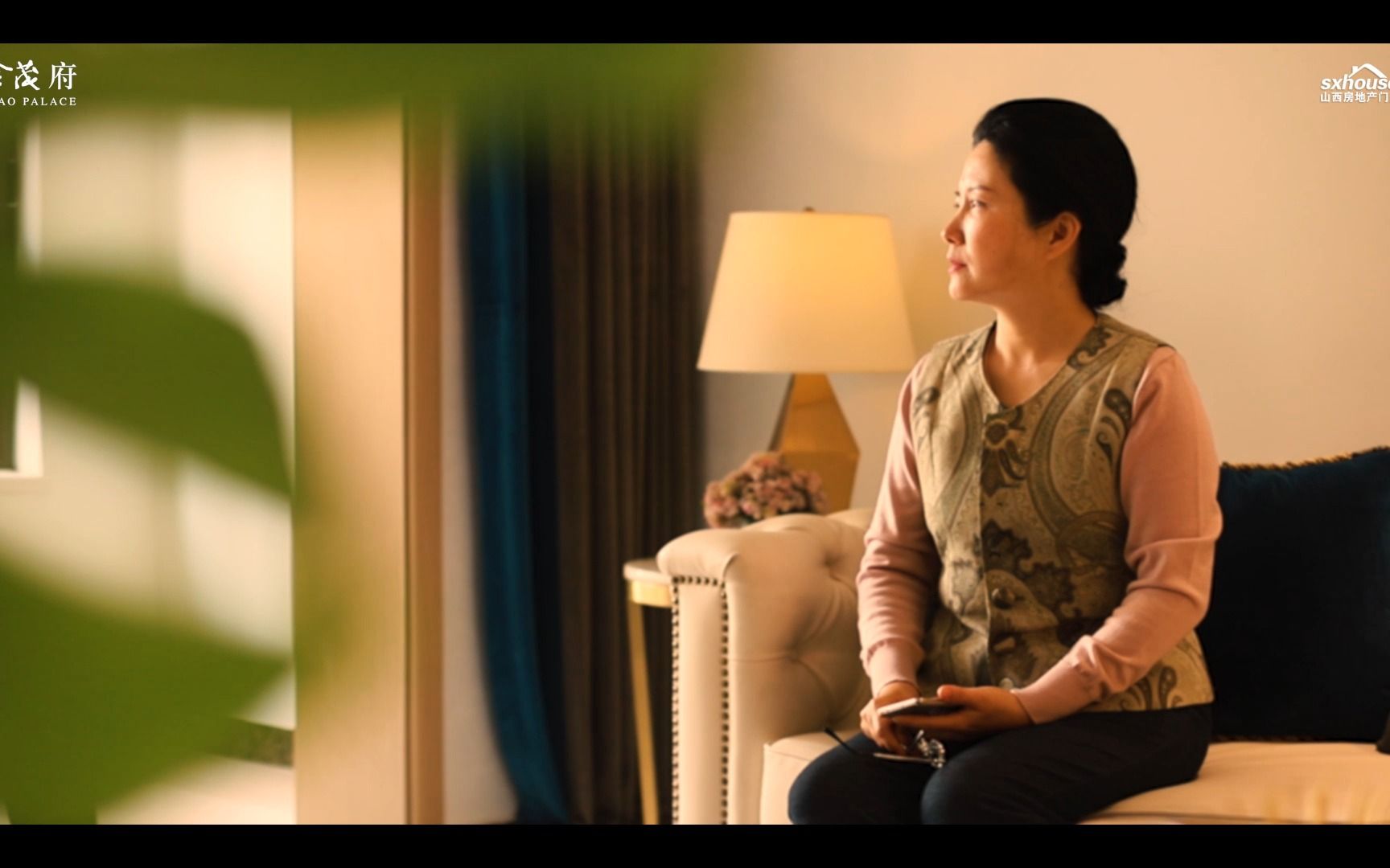 ta什么都没做 却什么都做了 哪怕远在天边 让爱近在眼前