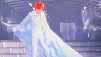 【华晨宇】甩袍子的神！真的好好看！