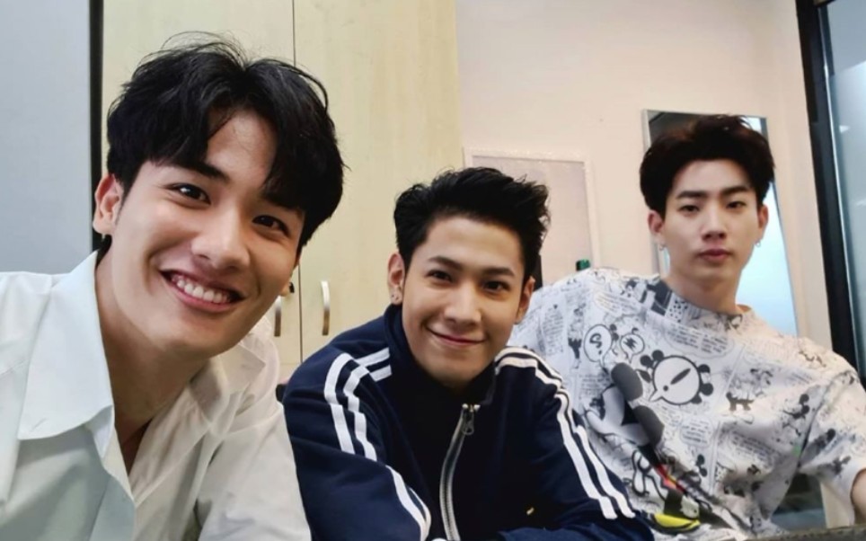 【gmm】gmm男团0508ig更新,快来查收三大台柱老公团合照!