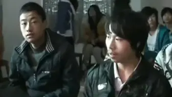 2010年校园元旦联欢会，当年我的左眼基本上没用过