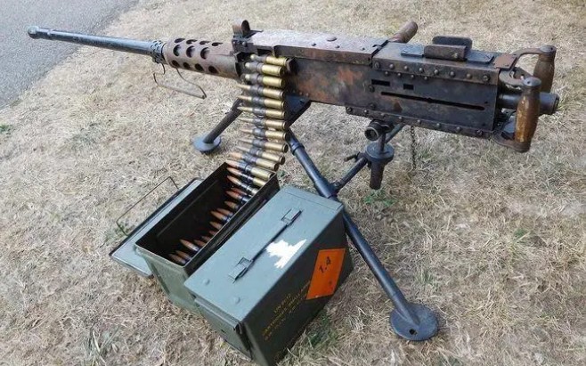 勃朗宁m2重机枪在25款射击游戏中的射击换弹表现