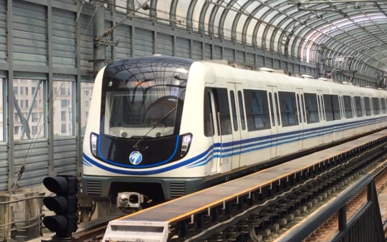 宁波地铁1号线nbml1(西门子vvvf)进入中河路站