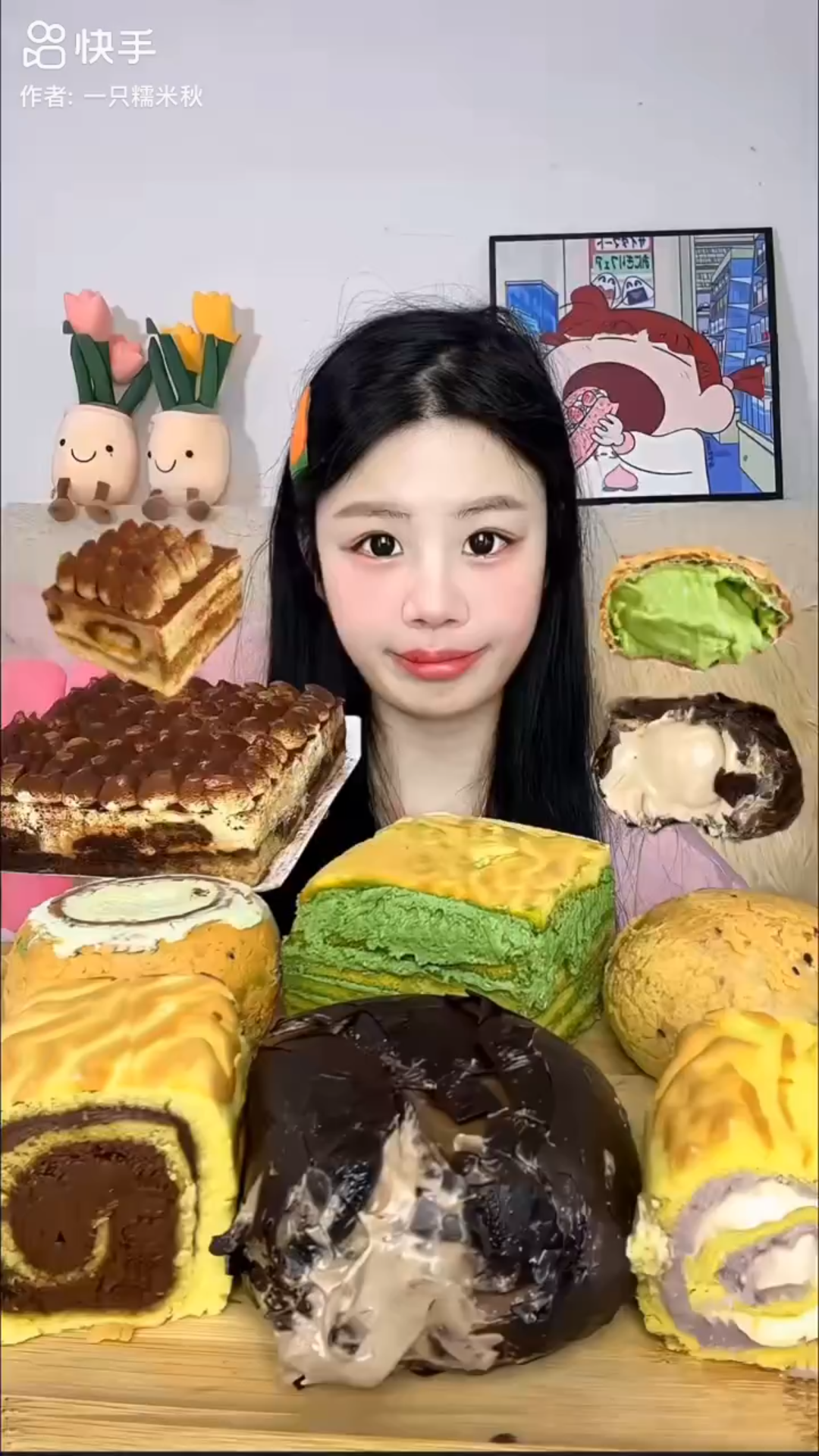 一只糯米秋甜品吃播合集 提拉米苏 抹茶虎皮卷 酱多多