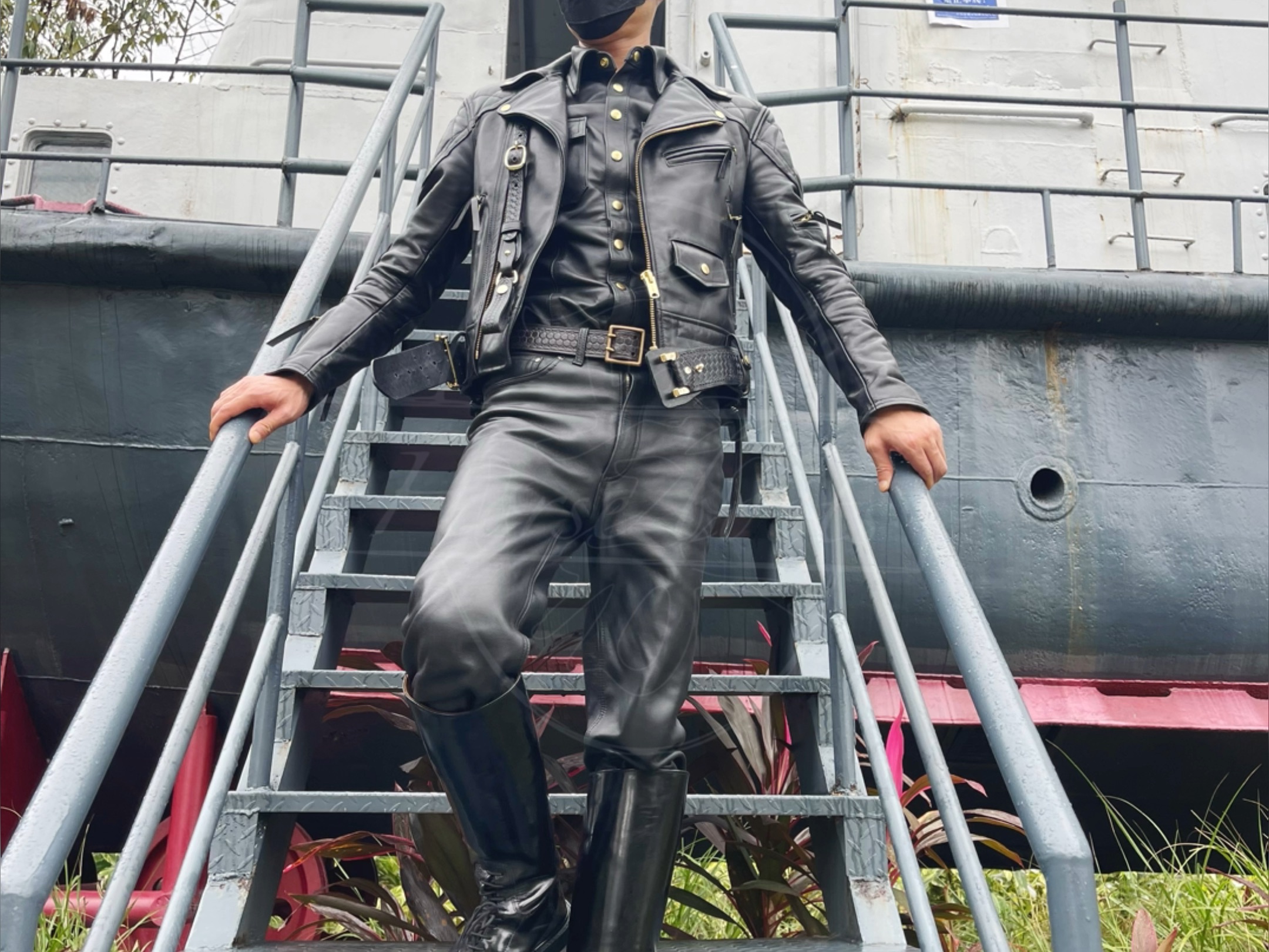 皮革马靴游中山