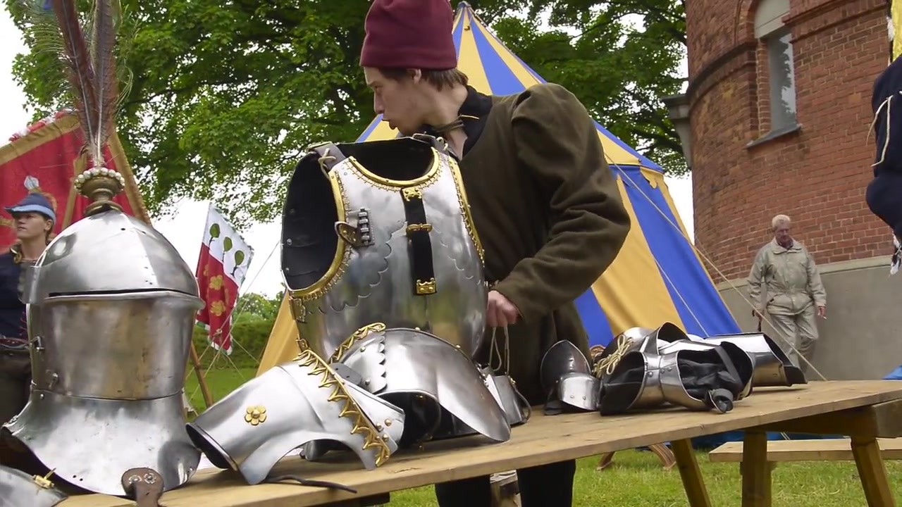 尼堡马上骑枪比武大会2017年