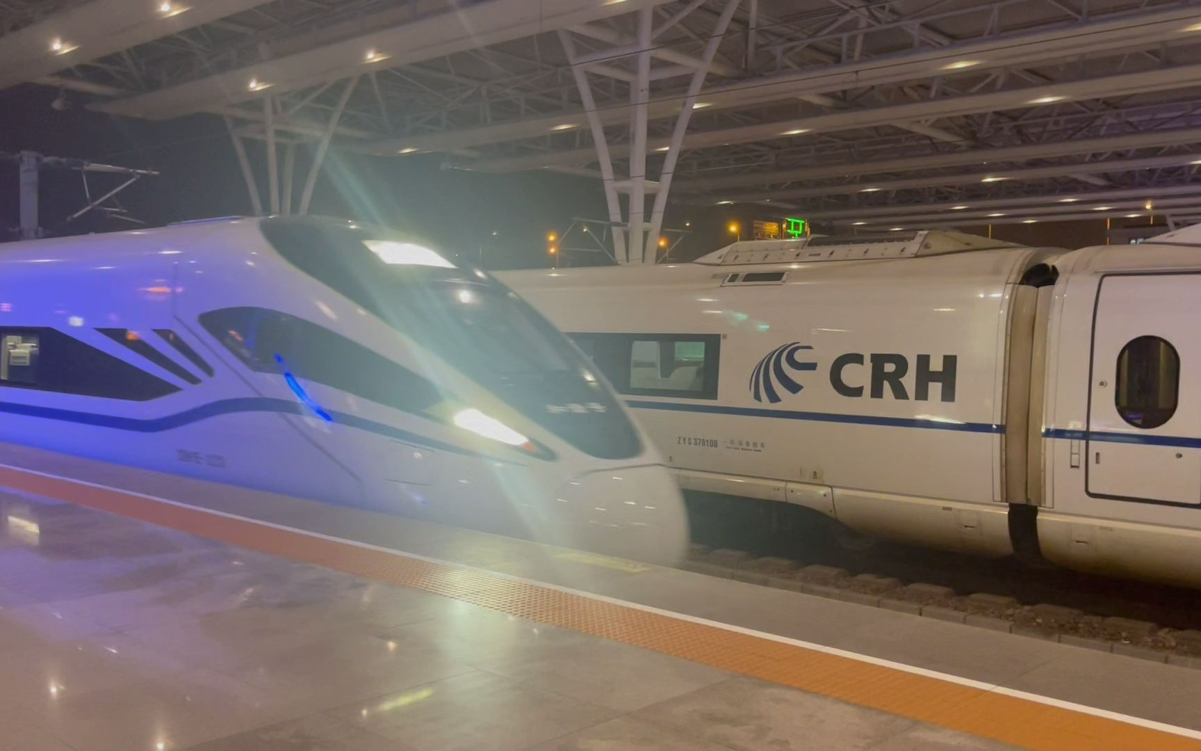 230118日crh1e-1233进虹桥站