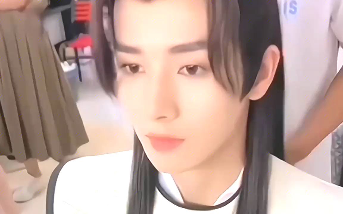 李菲richard多高图片