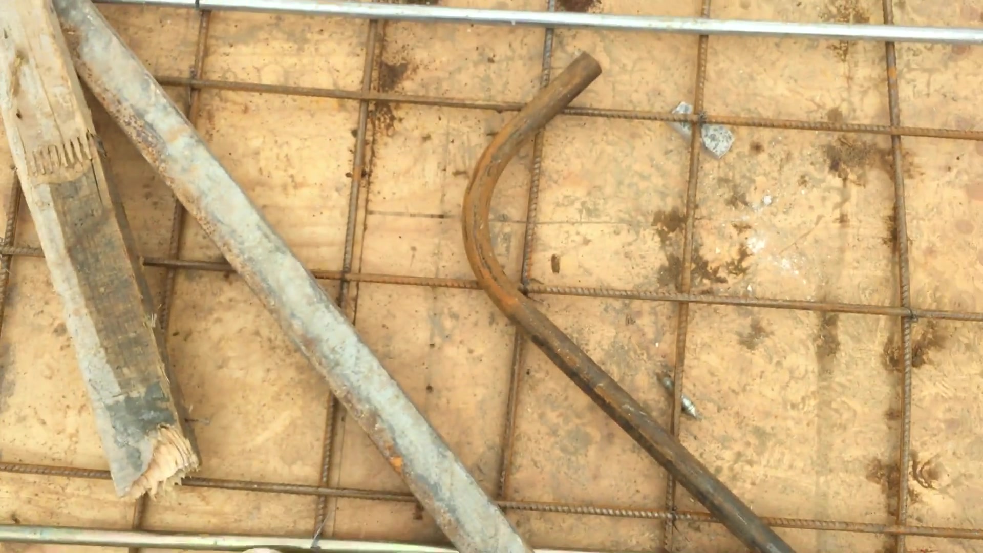 梁钢筋抗扭钢筋