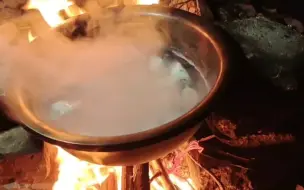 Tải video: 虾仁大水饺，吃完就翻肠。