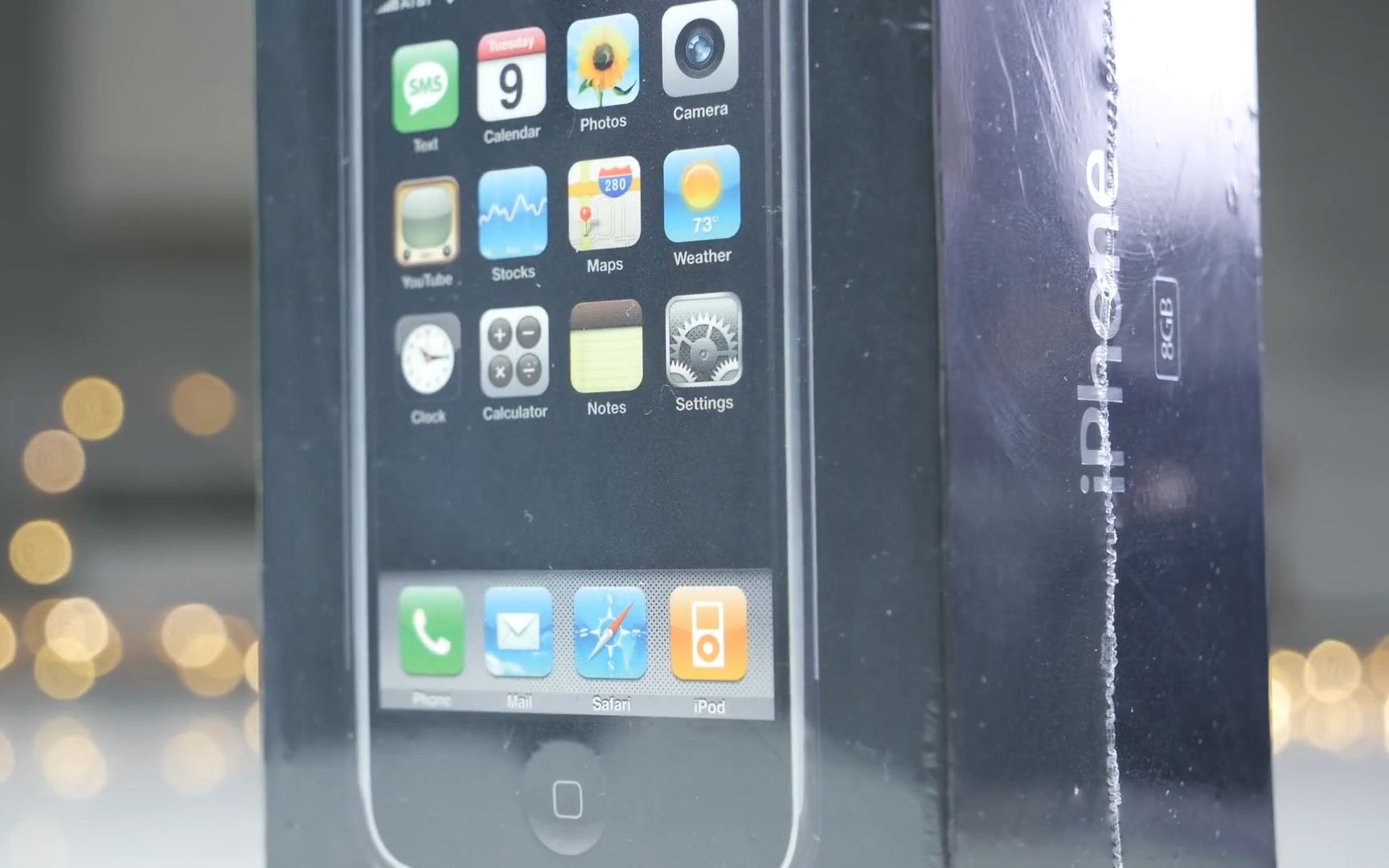两万多买来第一代iPhone做开箱,结果……
