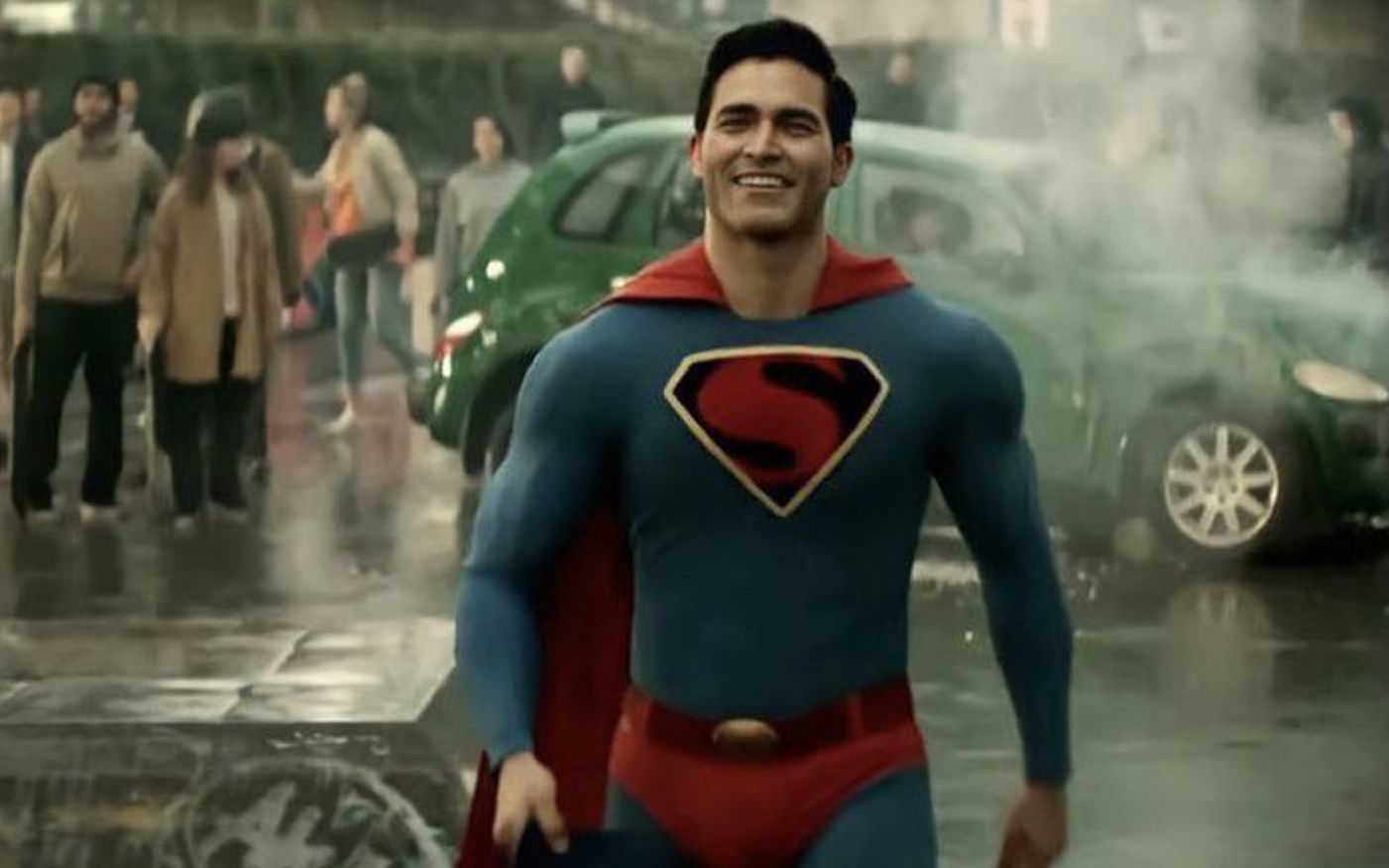 超人与露易丝 superman and lois 试播集 开场