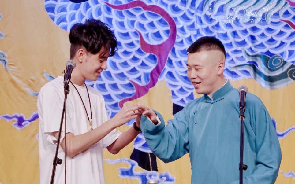 【辫儿九】一定是特别的缘分,才能一路走来,变成了一家人73囍