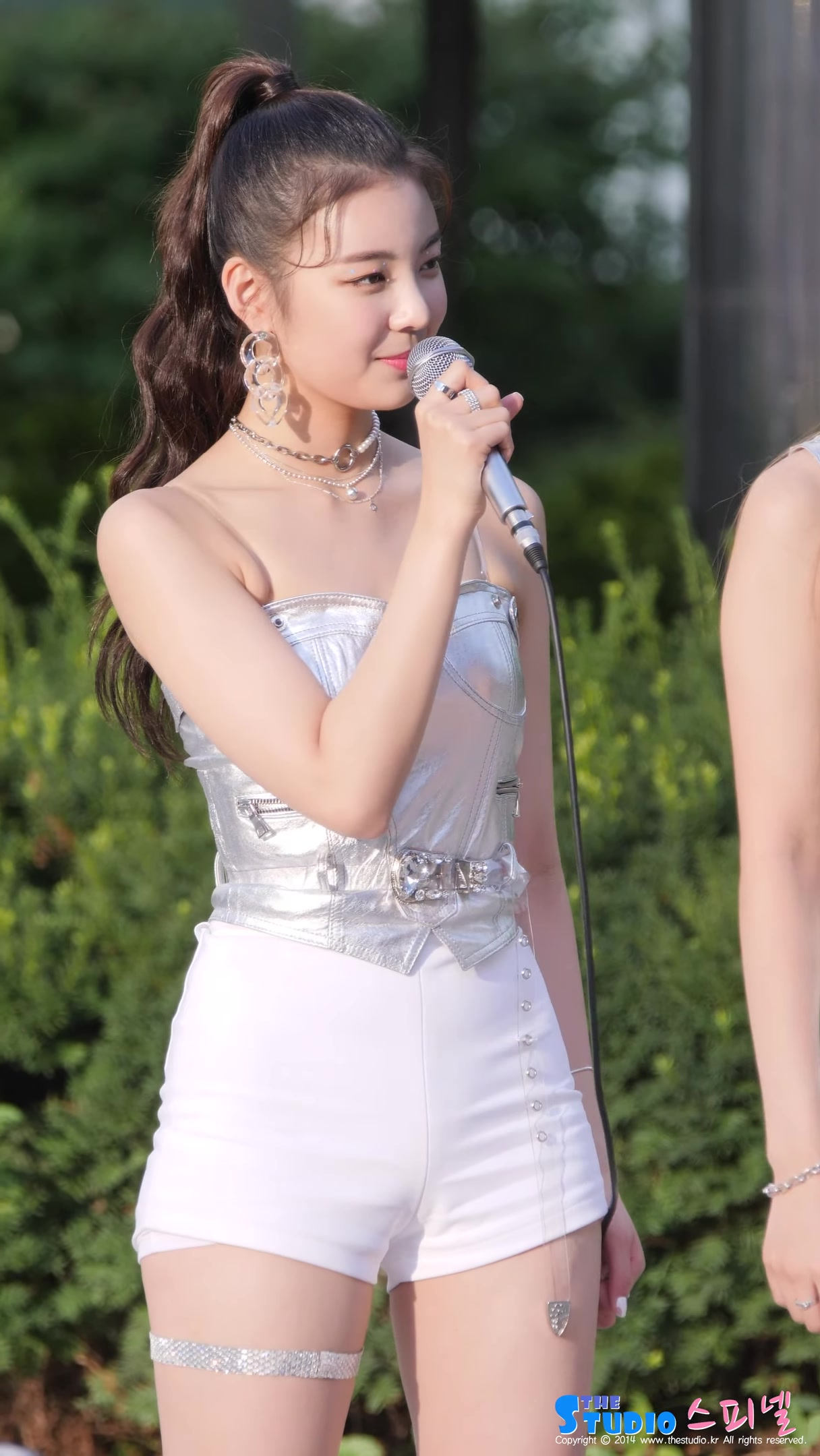 最新现场饭拍韩国女团itzy美女性感火辣热舞高清 4k