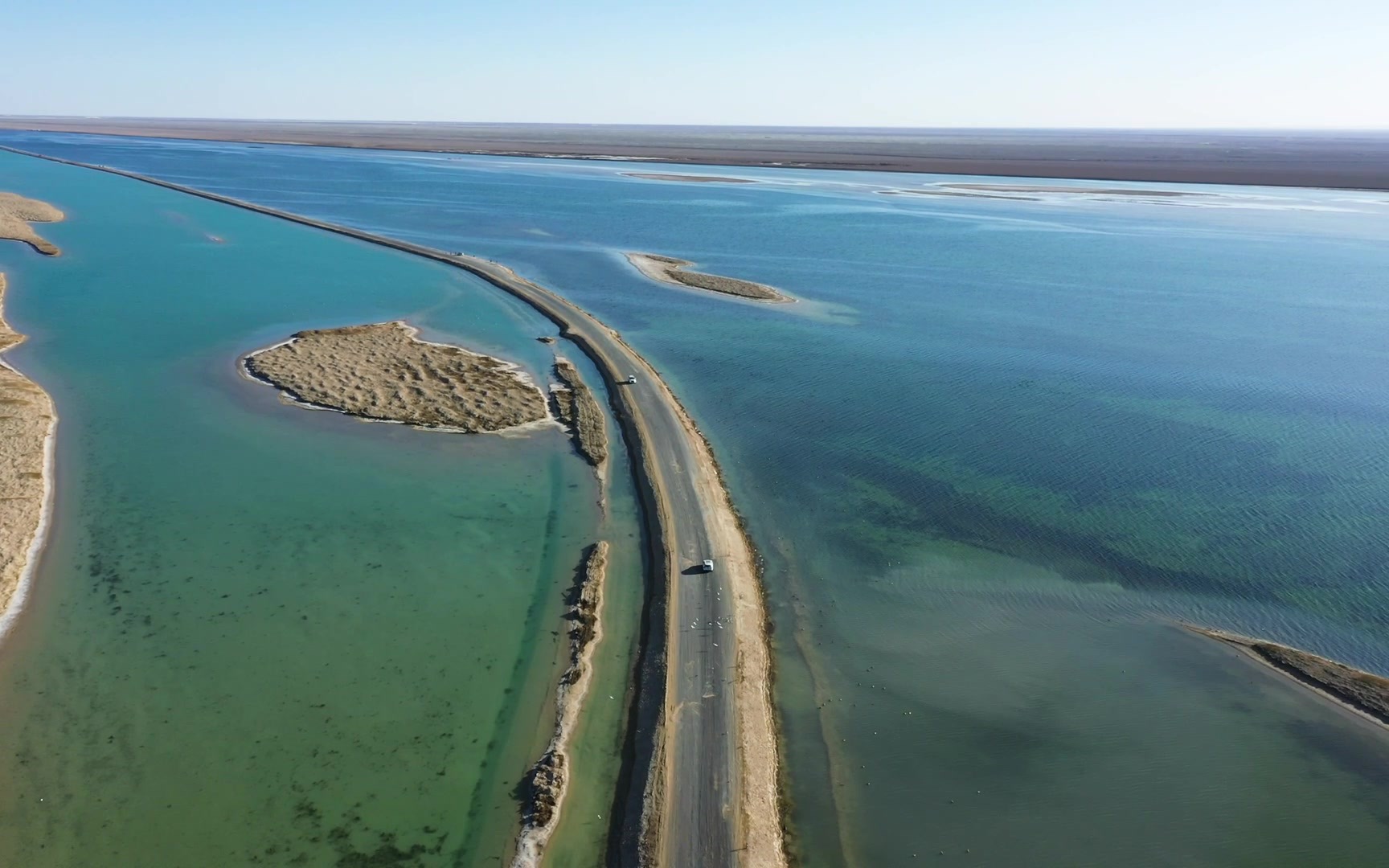 青海双色湖的美,正确打开方式,航拍