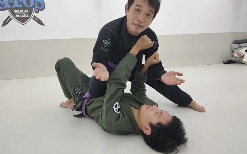 强人锁男,左右为男.