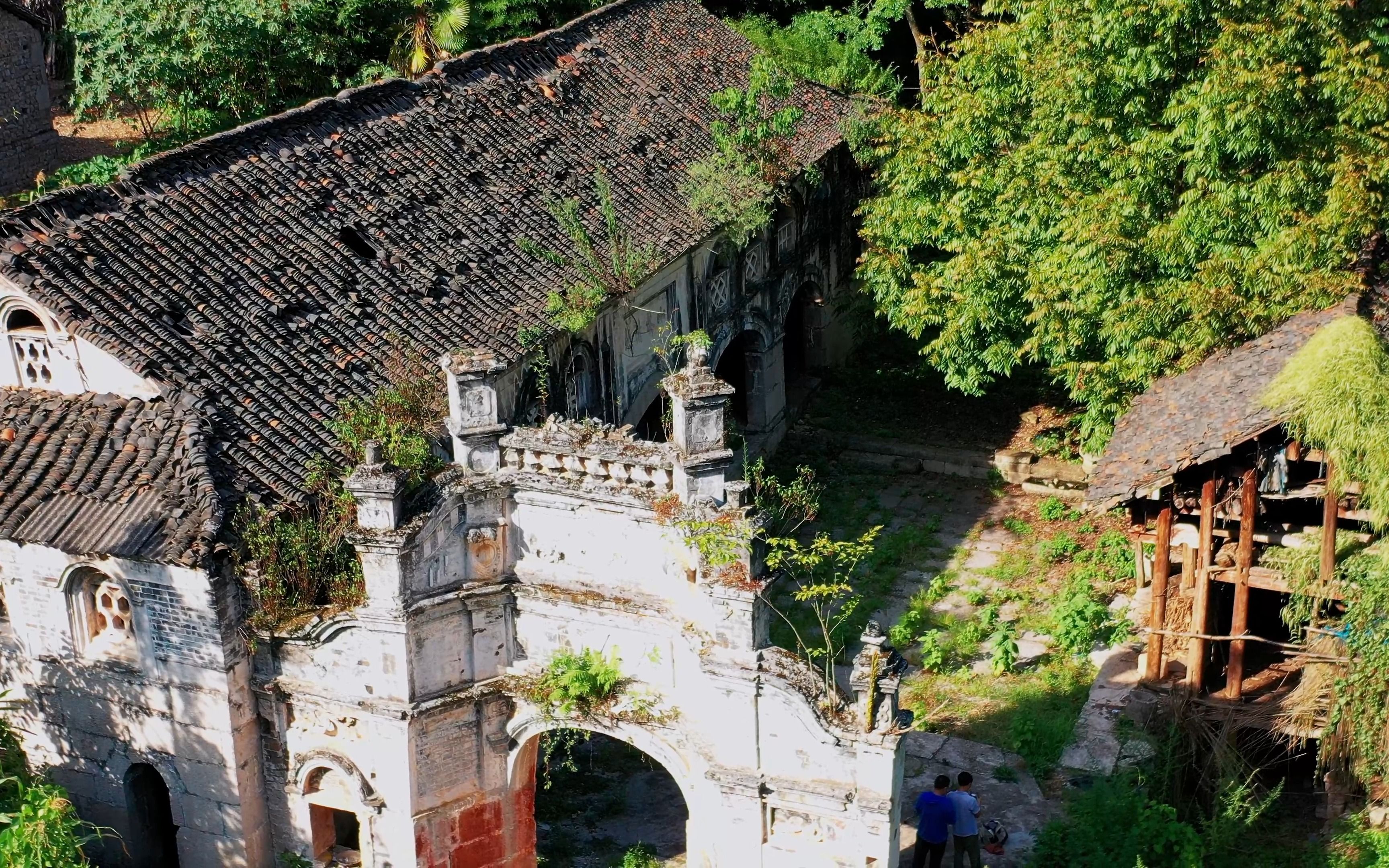 黔西南兴义冯氏庄园,看了让人感慨.