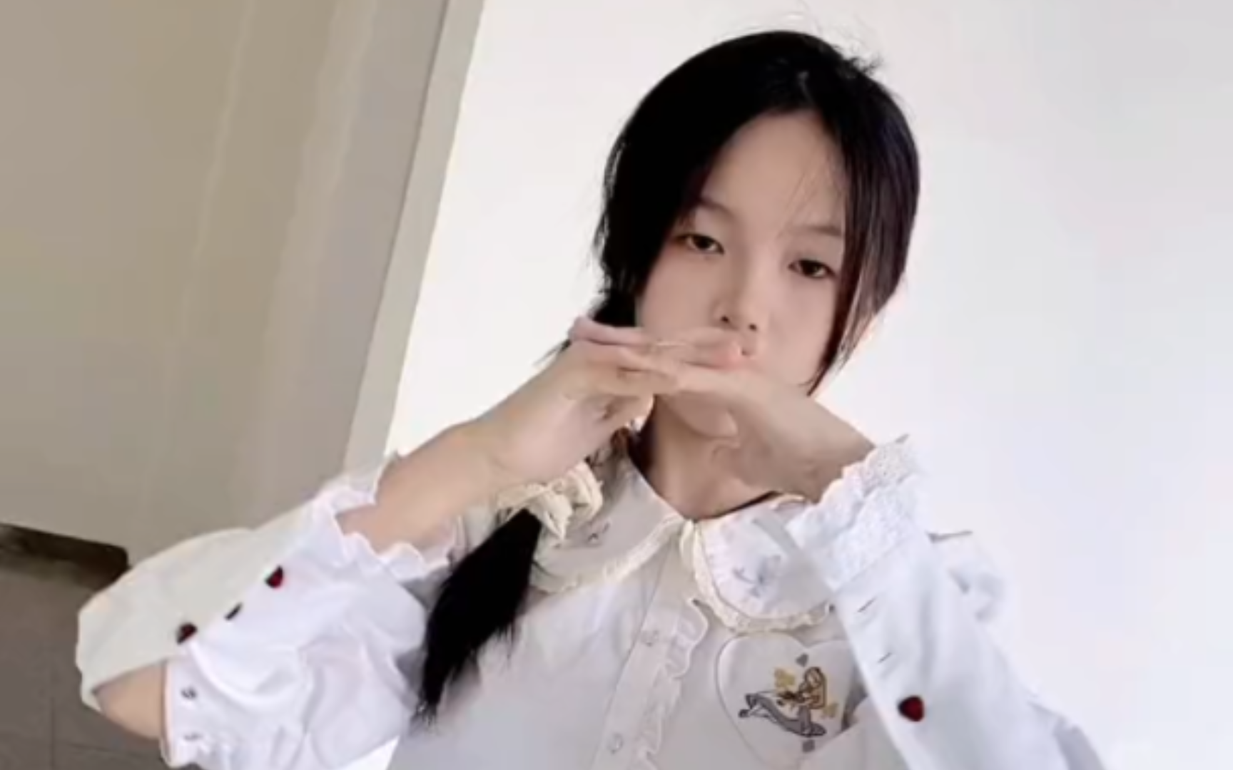 糖糖_蓝歆颜:放假啦 放假五天是一种什么样的体验,有没有同款的?