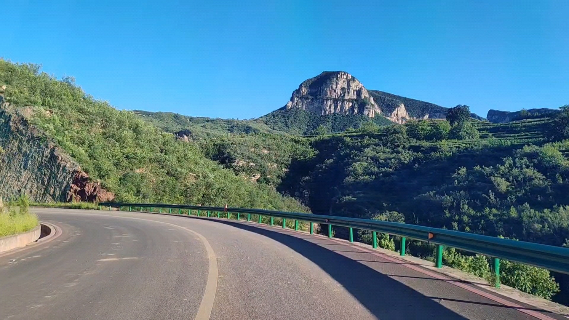 长视频一镜到底,行驶七亘大捷景区到平涉线北障城一路风景