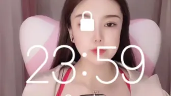 Video herunterladen: 3.12女神易阳，生日快乐！