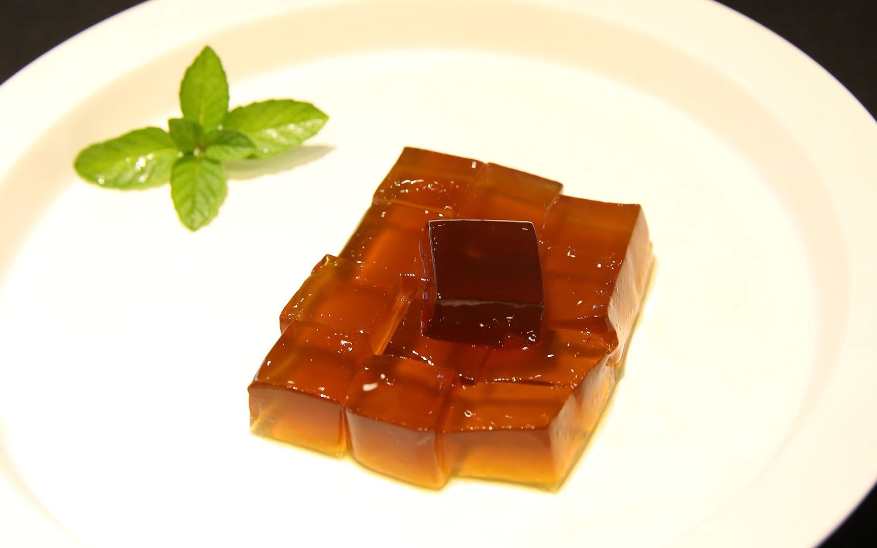 风靡魔都的牛魔王黑钻奶茶的黑钻冻教程出炉