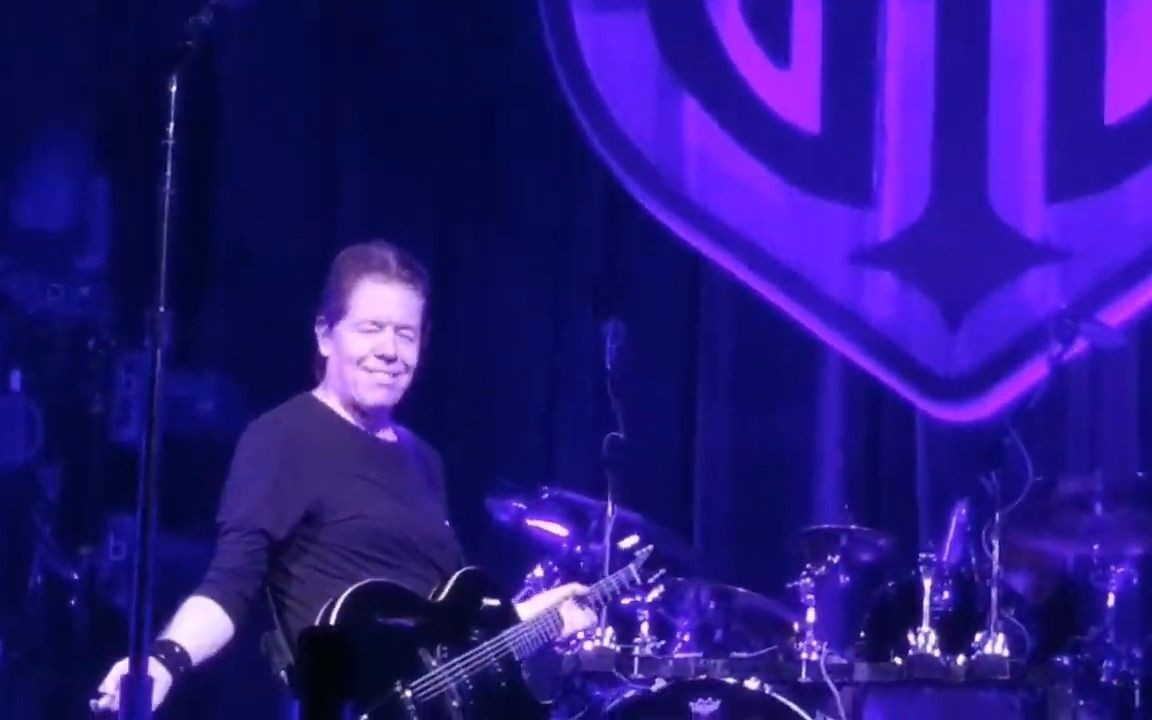 George Thorogood Live 2019 𐟡† One Bourbon One Scotch One Beer 𐟡„ April 9  Houst哔哩哔哩bilibili