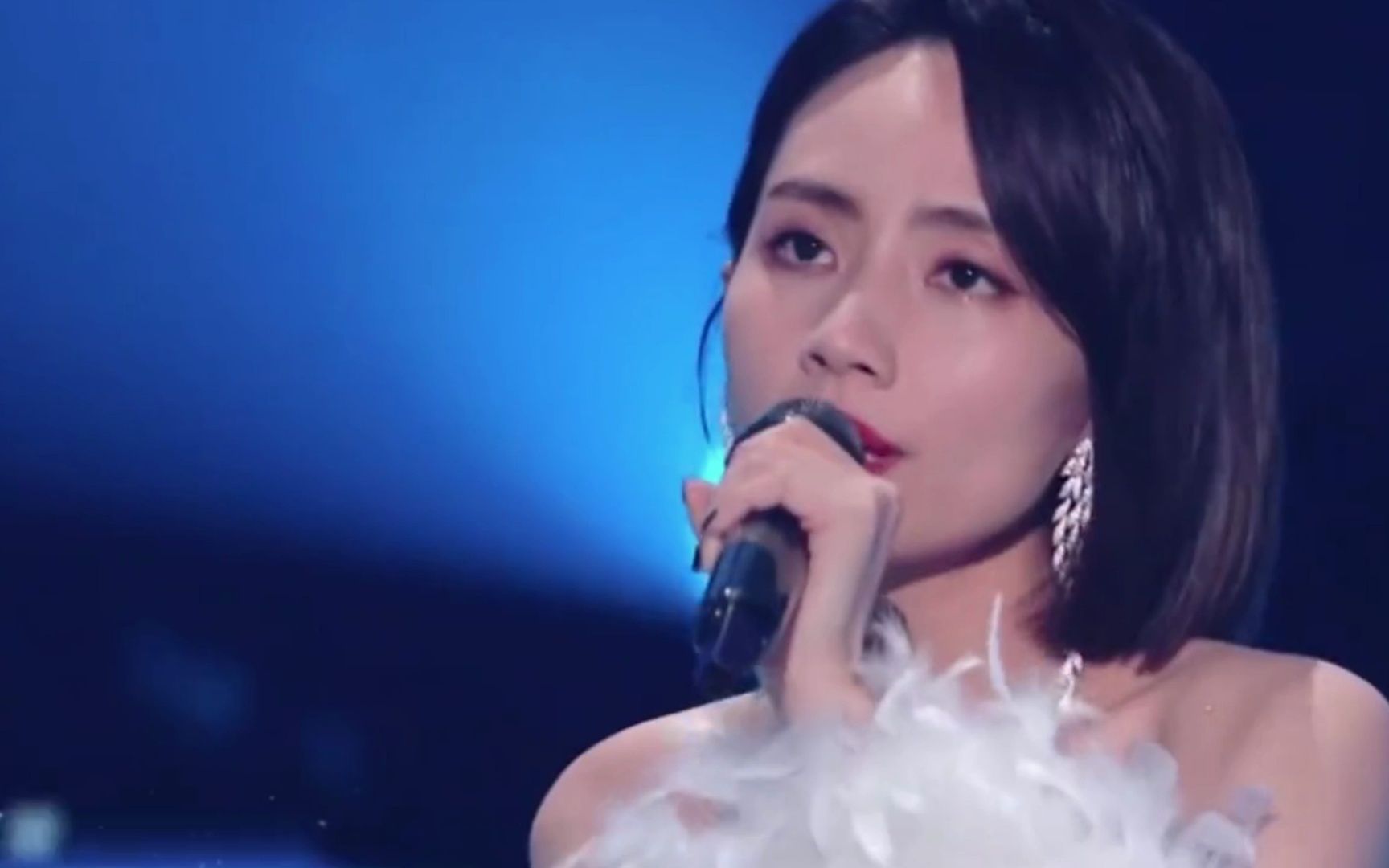 原唱都只能给她当陪唱,大风和晚风将我吹进了一生所爱--刘惜君