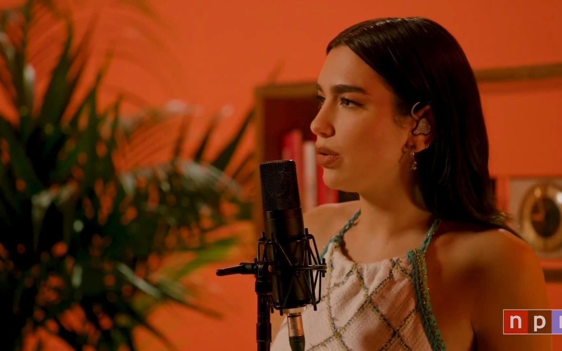 [图]Dua Lipa _ Don't Start Now [Live] Orange Room 2020