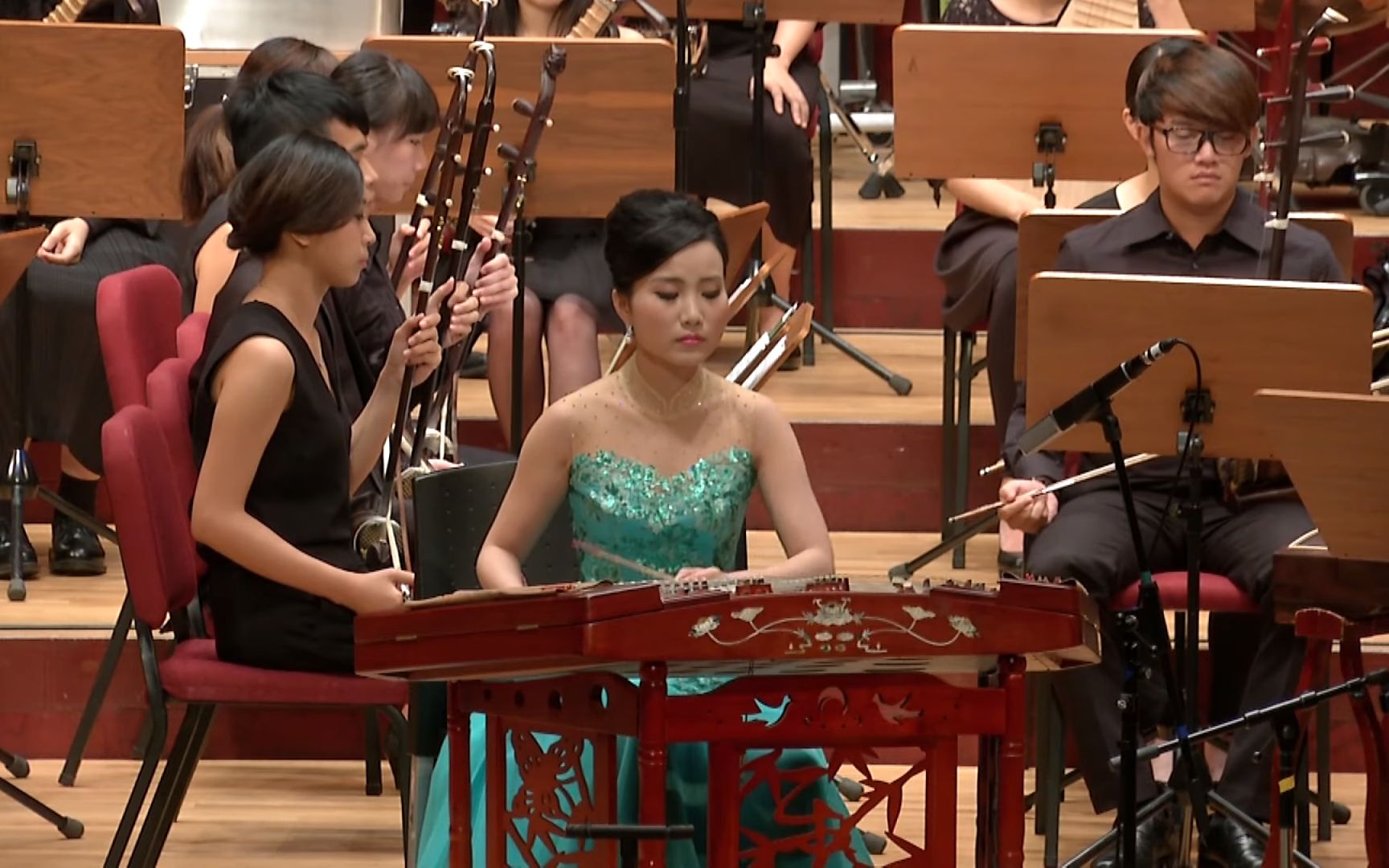 【扬琴协奏曲】月下舞影 王玉珏_哔哩哔哩_bilibili