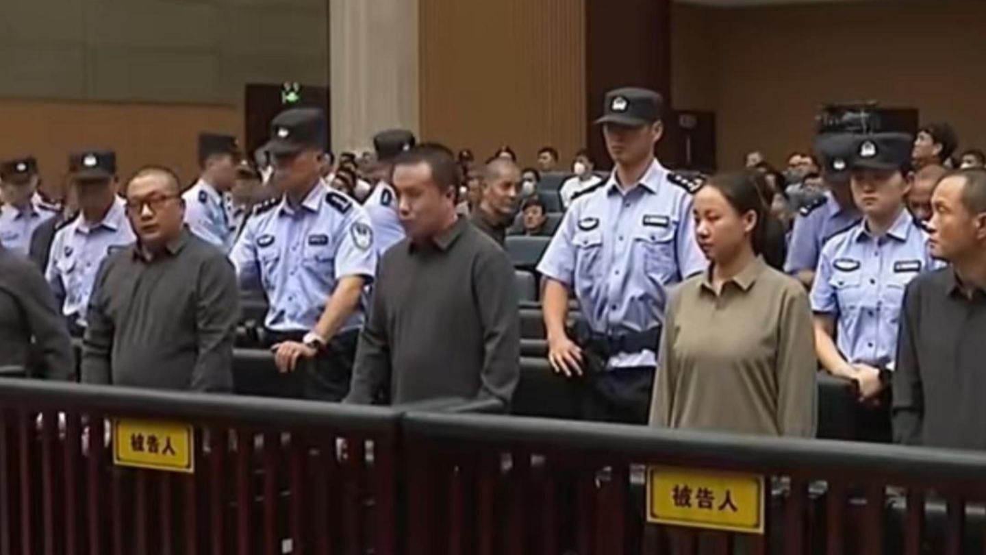 缅北明家判决书310页18万字，宣读了2个半小时犯罪证据重达2吨，12起命案16条人命，共涉及14项罪名
