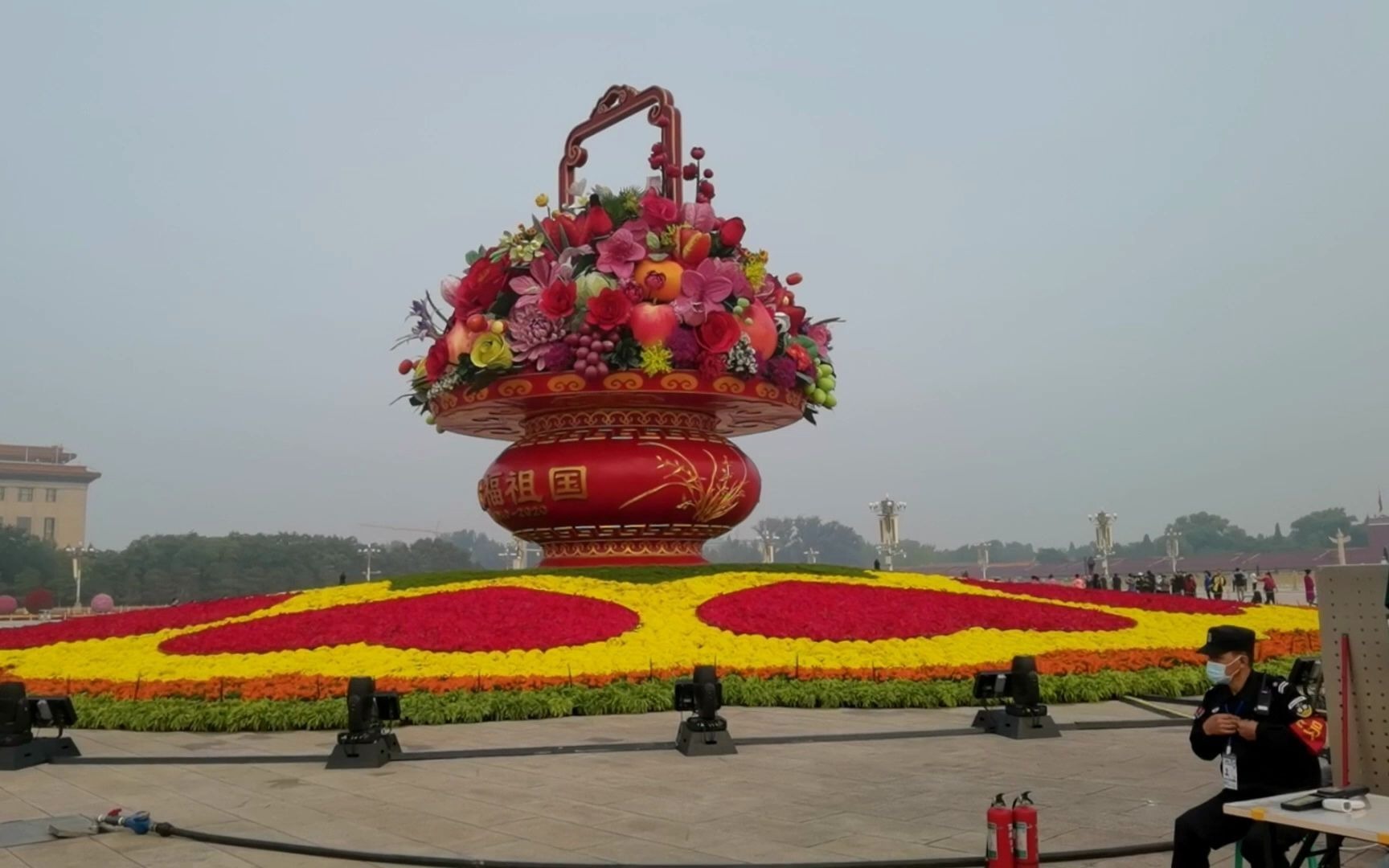 赏天安门广场花篮,祝福祖国繁荣昌盛