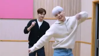 【SF9 李在允白朱豪】hype boy(kiss the radio ver.)