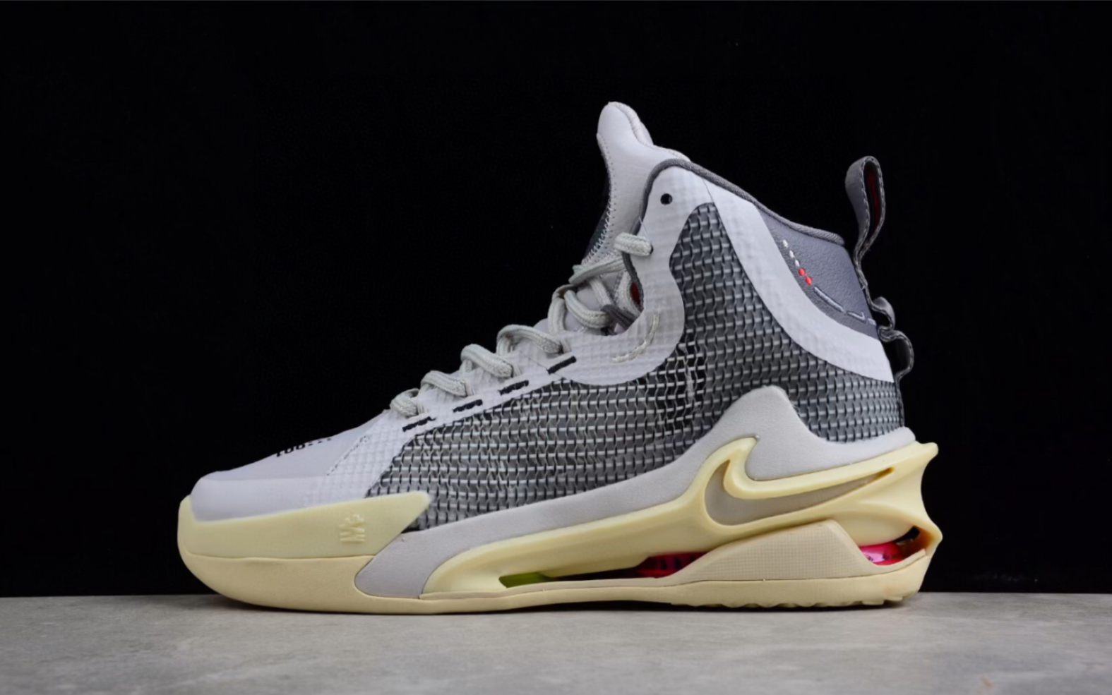 耐克nike air zoom gt 2.0 jump ep 气垫高帮篮球鞋货号dc9039-002