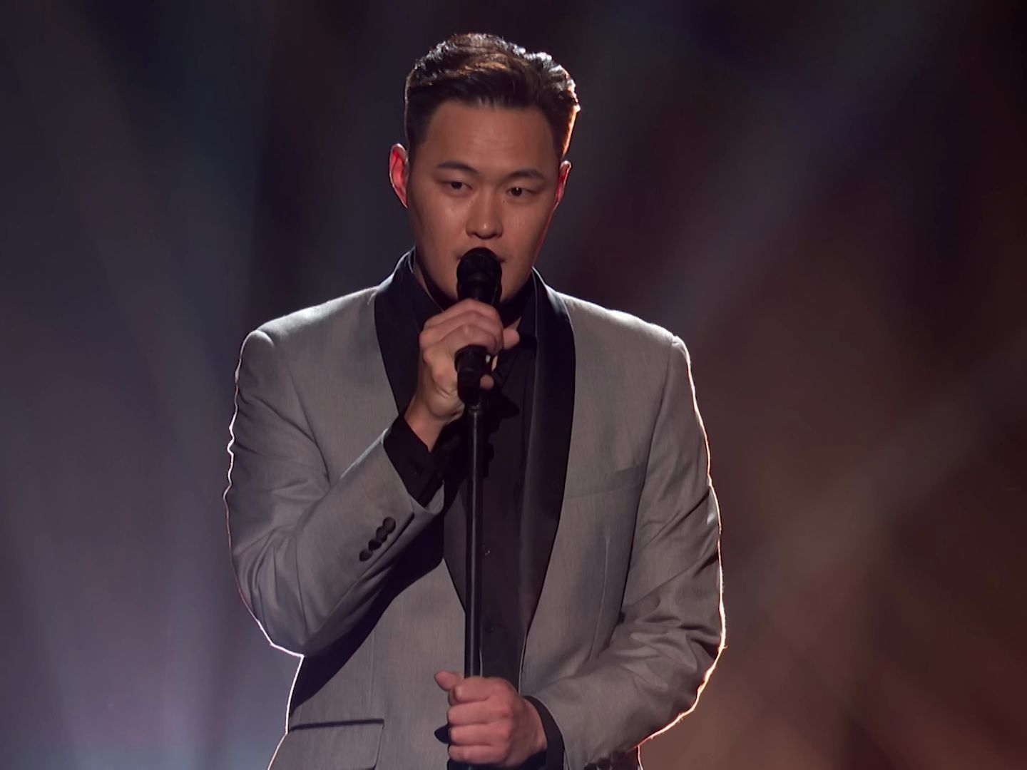 [图]Enkh-Erdene SURPRISES the crowd with Always On My Mind  Semi-Finals  AGT Fantasy