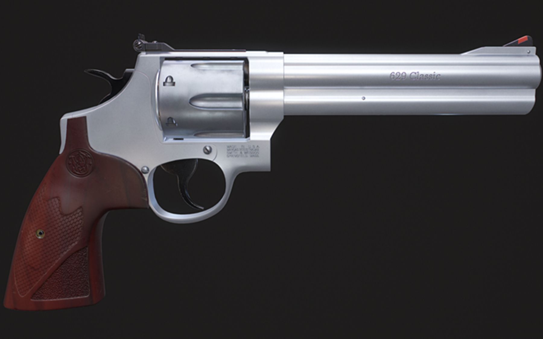 手枪中的"劳特莱斯",史密斯威森m629型转轮手枪,威力据说是沙漠之鹰的