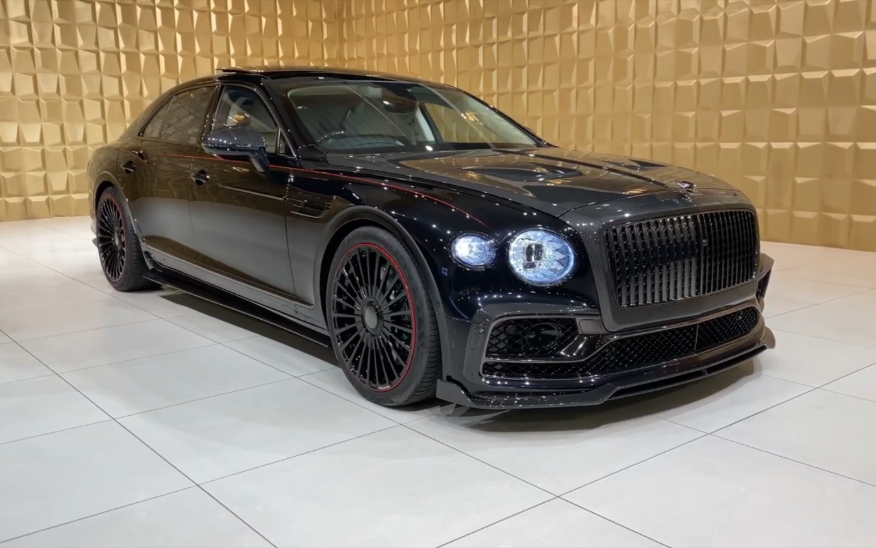 mansory改装2021款宾利飞驰外观和内饰细节展示