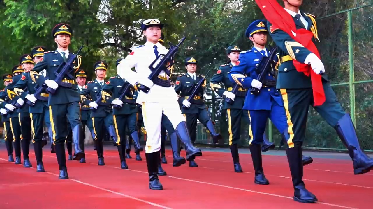 祝福祖国!青海大学举行国庆升旗仪式哔哩哔哩bilibili