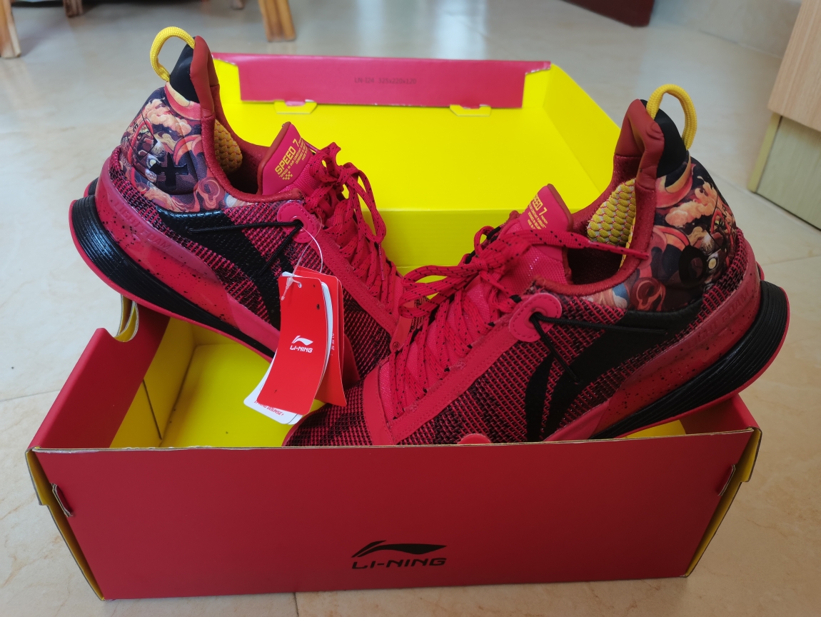 【全新包邮】李宁闪击7 premium 红色/黑色41码 想要私