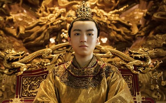 《长城》王俊凯的"龙袍"里都有哪些奥秘?
