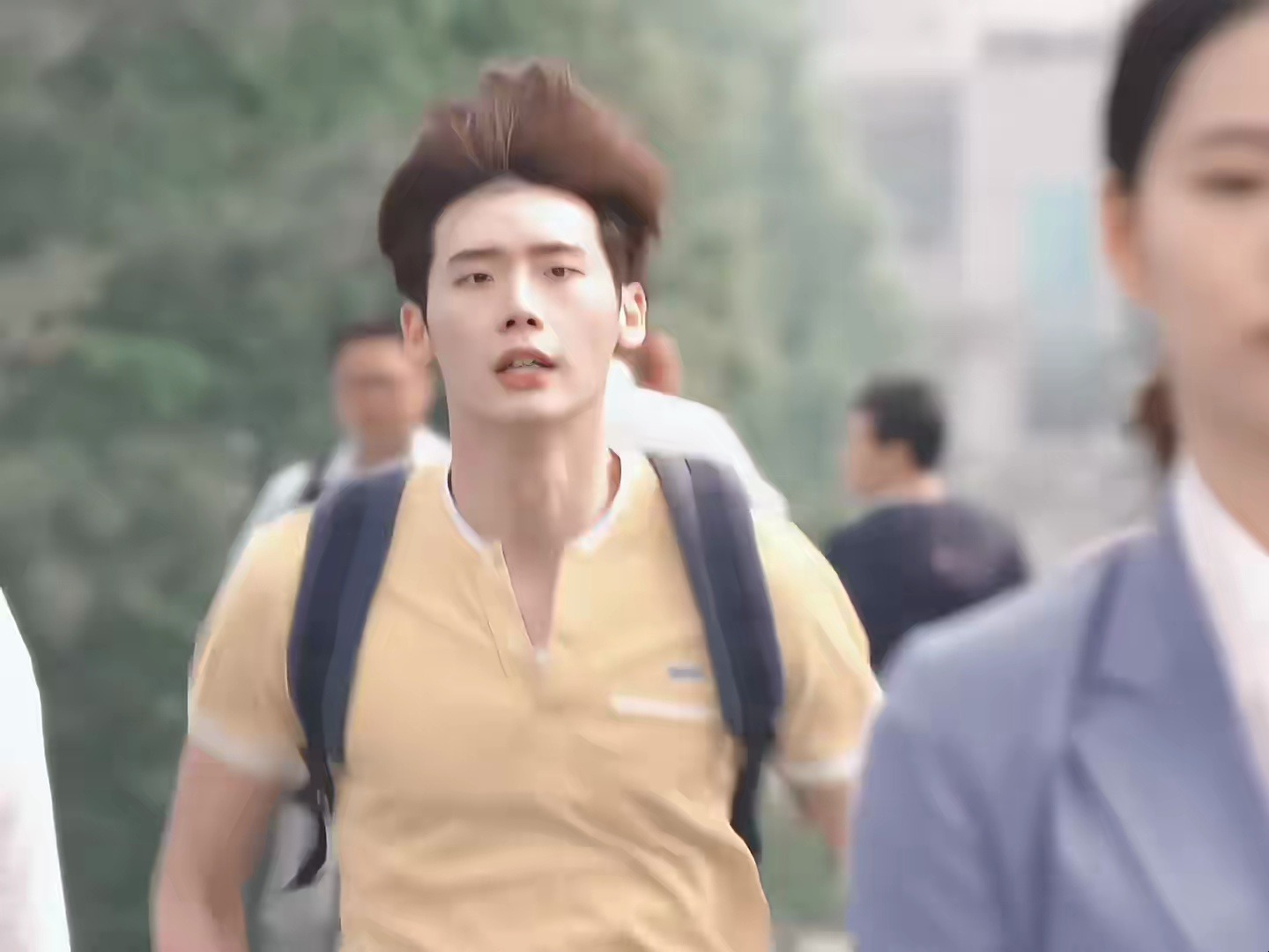 "忧郁小狗"#李钟硕