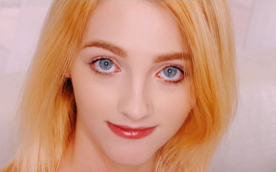 天真有邪之kate bloom,生活以痛吻我,我却报之以歌