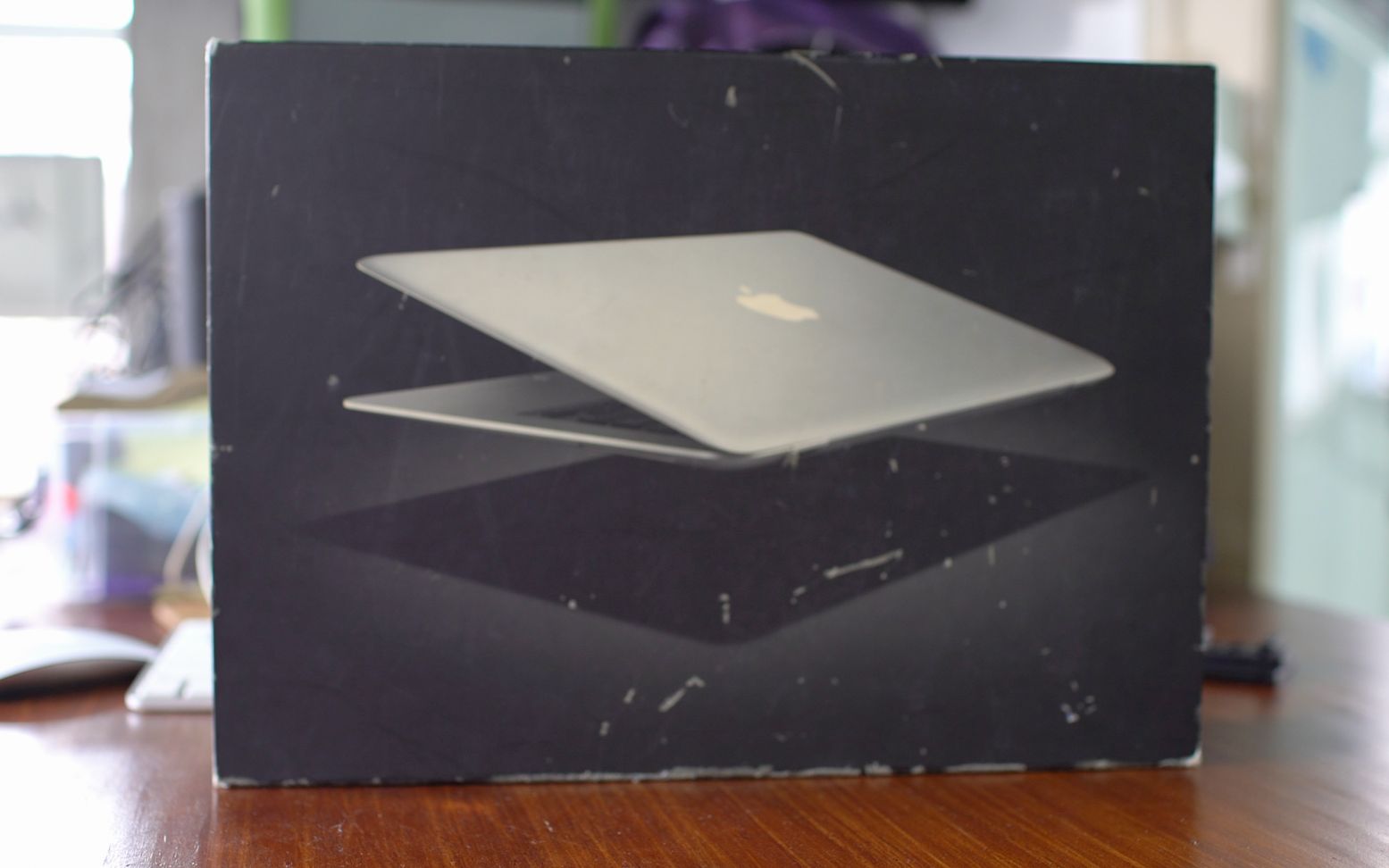 伪开箱使用2008年的初代macbook air 和 mac os x 10.7 lion