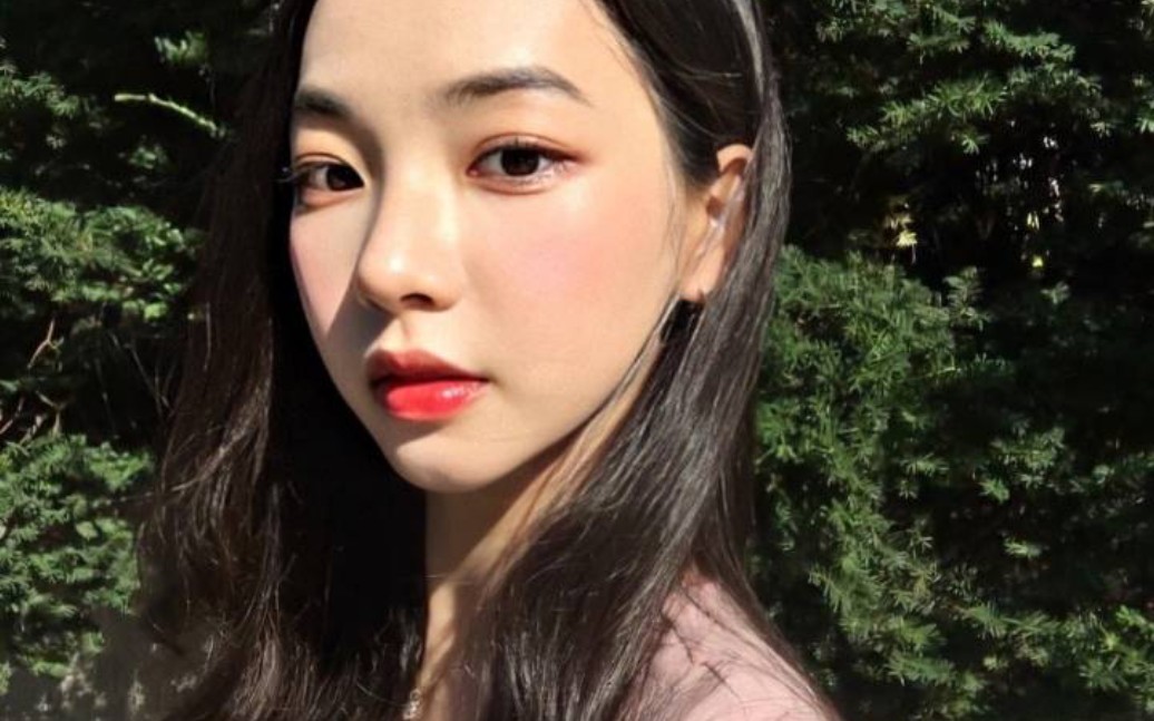 活动  【柳智敏karina】韩网热议,karina高中时期旧照流出,旧照富人真