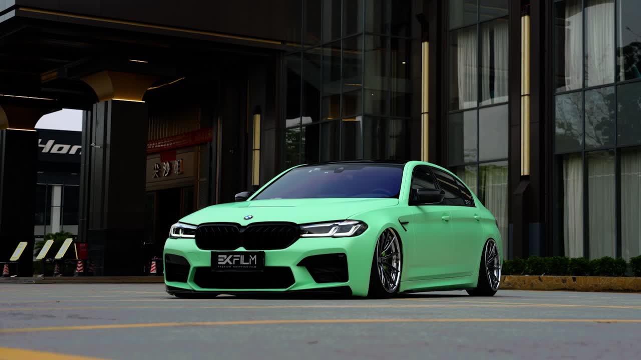 宝马5-ekfilm改色膜灰蒙绿,灰的高级,绿的优雅