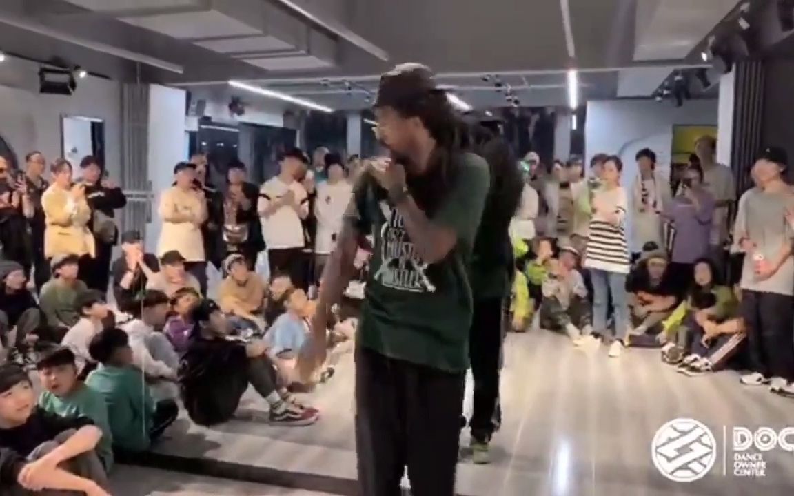 [图]【法国hiphop老炮Icee】 授课solo 这就是街舞第四季bouboo 老师 转Instagram