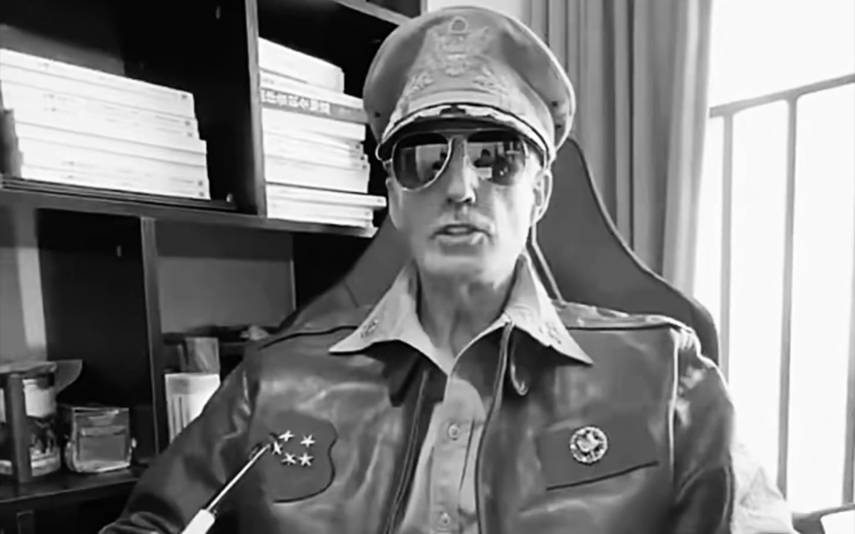 麦克阿瑟上校的s13论