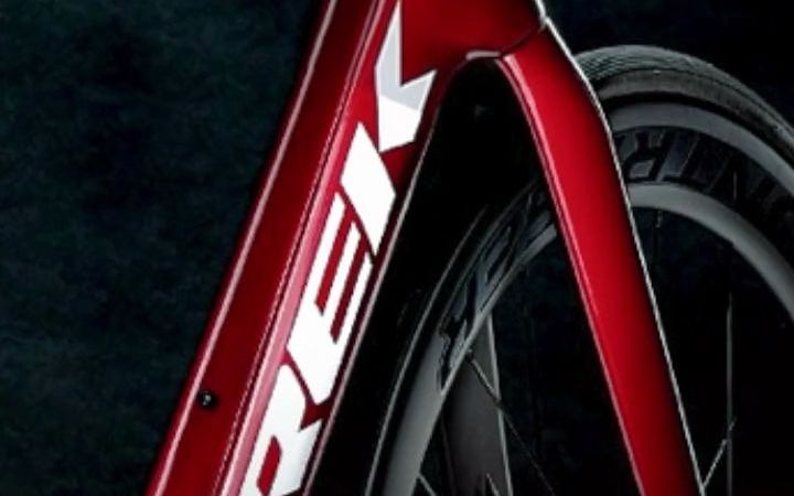 TREK崔克MADONE SL 6碳纤维电子变速轻量破风气动竞赛级公路自行车售价45800现货有售,尺码全礼物哔哩哔哩bilibili