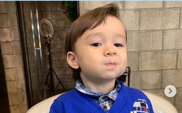 【威廉—超人回来了】淘气威廉画花脸——搬运 form sam的ins视频