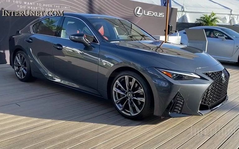 新车展示实拍2021年雷克萨斯is350fsport豪华轿车