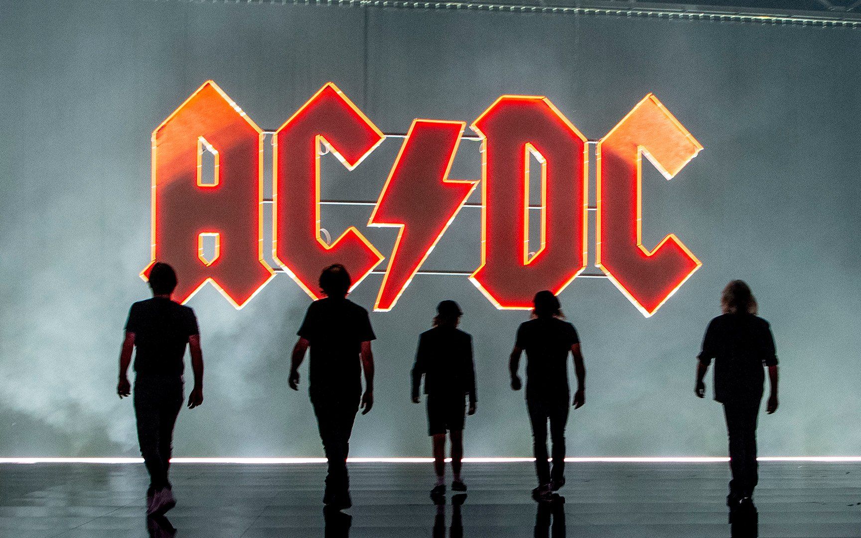 19万人打造人工地震,acdc河床演唱会超震撼现场,入坑神曲百听不厌